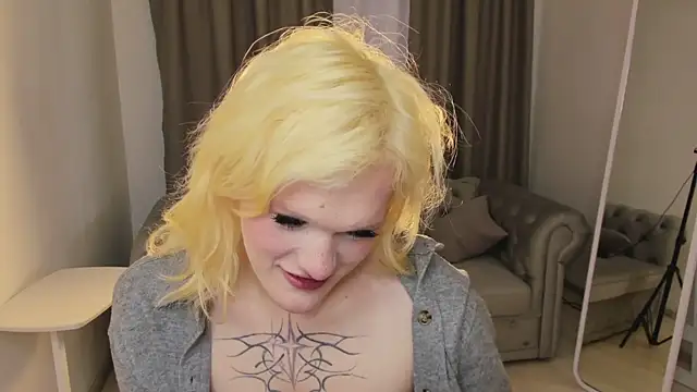 Pokazy przed kamerką – Lollita_Morgan