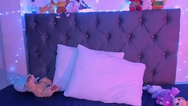 violeta_blaze1's Live XXX Chat