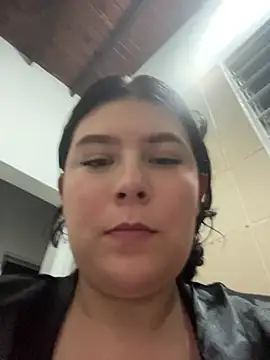 Chat +18 de cotton_07 ao vivo