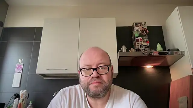 theitalianbear's Webcam Show