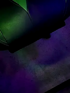 chronic_vibez Show in webcam