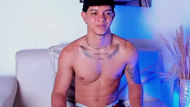 Noah_brown_2 live XXX chat