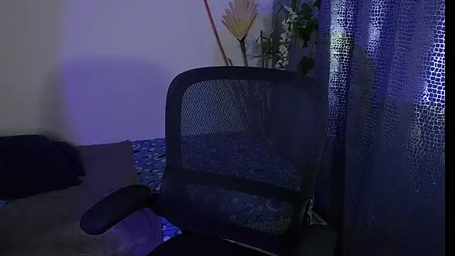 دردشة Scarlett_Laurent الجنسية المباشرة