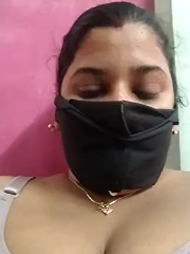 pinkisaha75 라이브 XXX 채팅