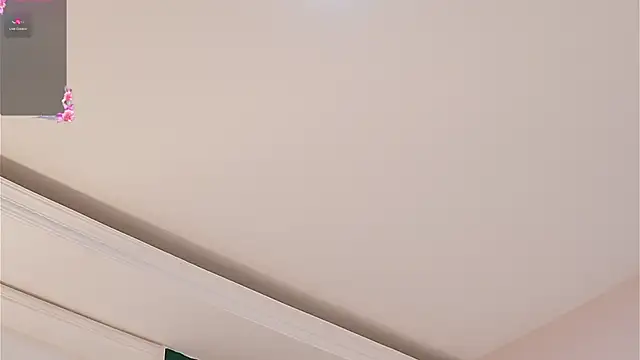 caroline_adams_ Adlı Modelin Canlı XXX Sohbeti