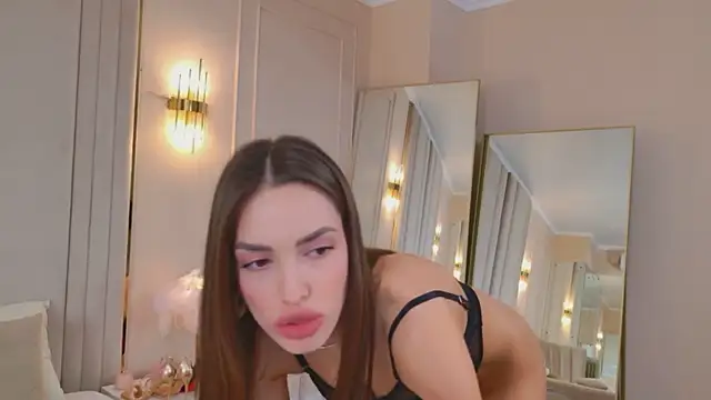 BellaHalles Live XXX Chat