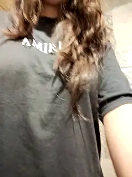 Chatroom XXX en direct de bbylenx