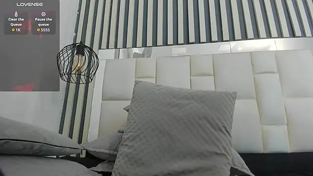 Chat +18 de camila__herrera ao vivo