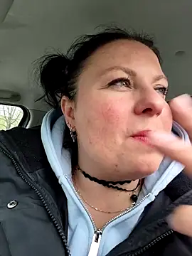 MiraCarameln Live XXX chat