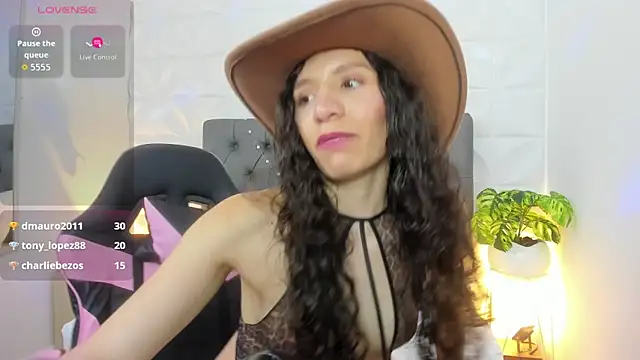 valeryn__rosse: απευθείας συνομιλία ΧΧΧ