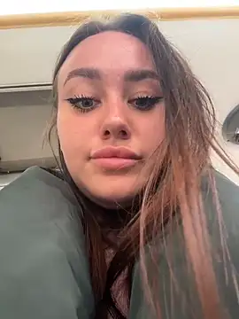 KiraSunshine 现场XXX聊天