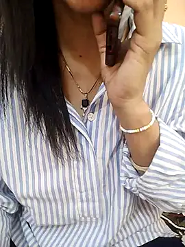 Chatroom XXX en direct de Rising_Queen