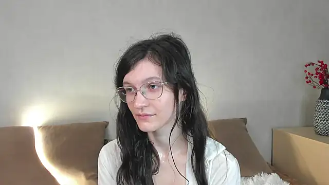 ThoraMarola Live XXX-Chat