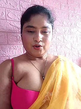 hornyriyanka's Webcam Show