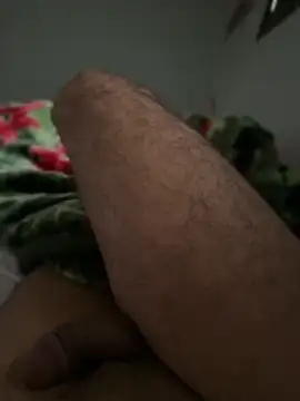 Mioomy_00: διαδικτυακό σόου στην κάμερα