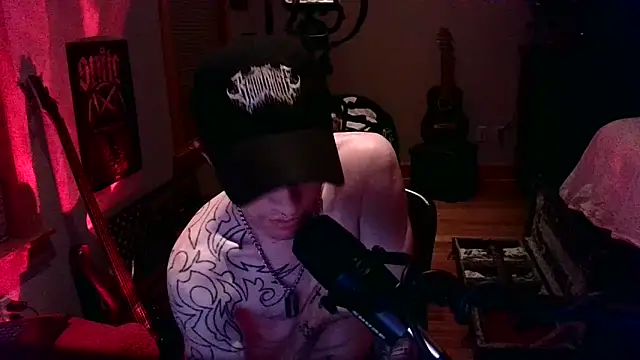 LEVIATHANX666 Show in webcam