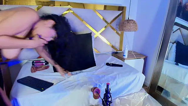 Chat +18 de Baby_Scarleth_ ao vivo