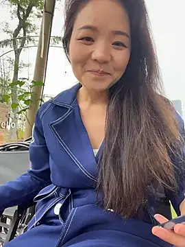 lucyxiaoluluのウェブカメラショー