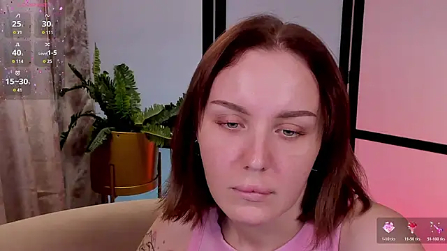 LianaFord live XXX chat