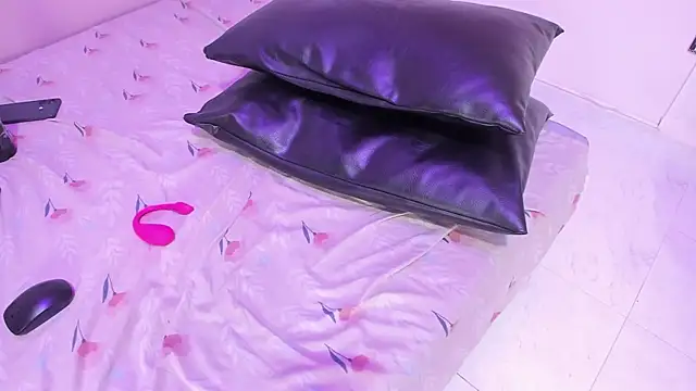 Chat XXX en directo de ElaineLaurent