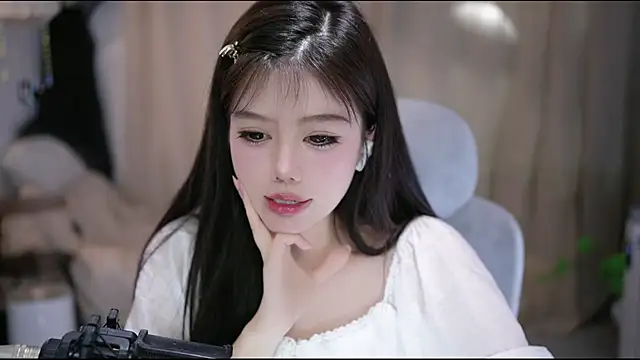 Cecily Chat XXX in diretta