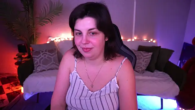 Chat +18 de MirandaWong ao vivo