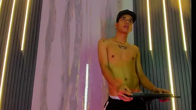 Angel_xxx Adlı Modelin Canlı XXX Sohbeti