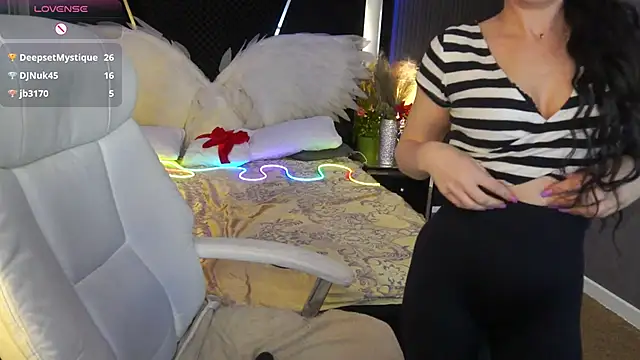 دردشة CarolinaaFoxyyy الجنسية المباشرة