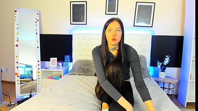 AdrianaCult Live XXX-Chat