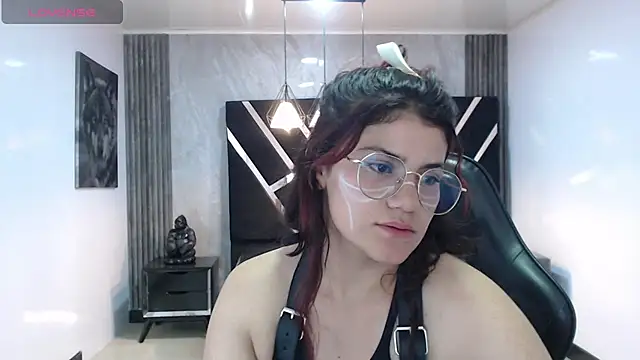 Scarlett_jhonson_ch Adlı Modelin Canlı XXX Sohbeti