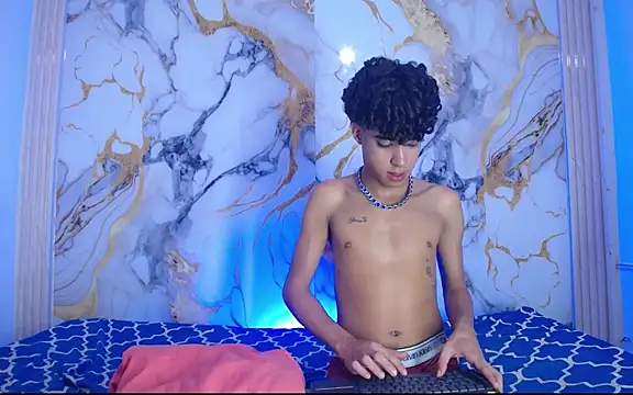 Pleasure_boys_hot's Webcam Show