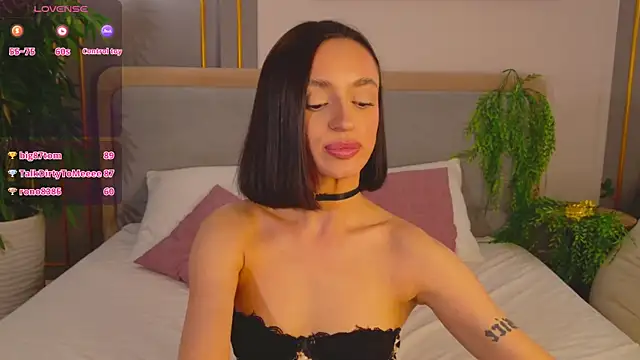 Chat +18 de AdoraCortes ao vivo