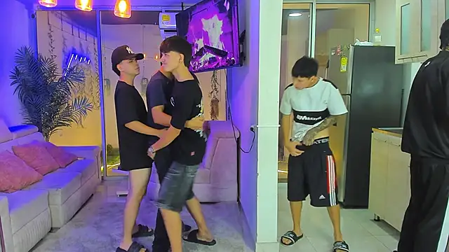 HouseofwarriosのライブXXXチャット