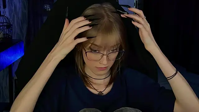 KiraMontoya live XXX chat