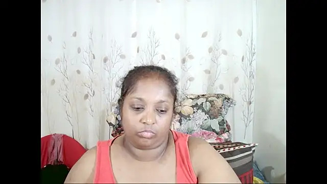 Indiantasha live XXX chat