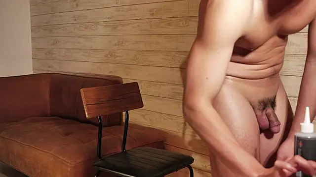 BronzeThickLiam Show Webcam