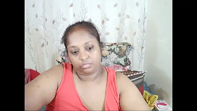 Indiantasha Chat XXX in diretta