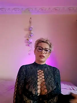 LunaBlaise élő XXX-chatje