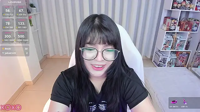 Živý XXX chat misshoneyxxx