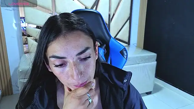 Maily_a_ – Live XXX-chat