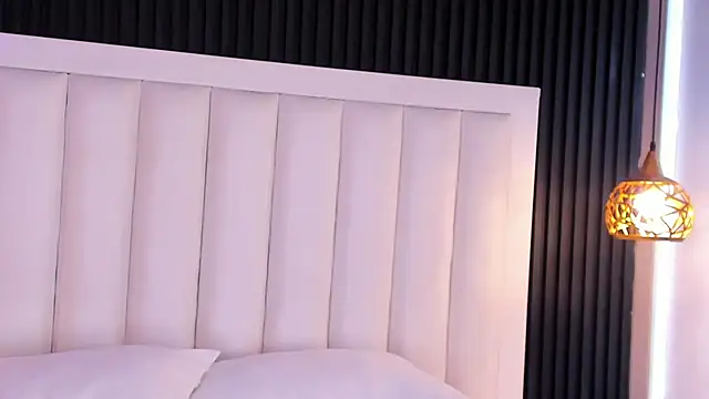 Chat +18 de FireDollx ao vivo