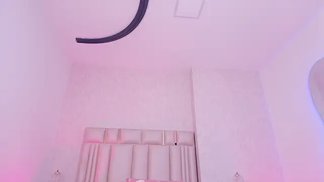 Chat +18 de _carolina_fox ao vivo