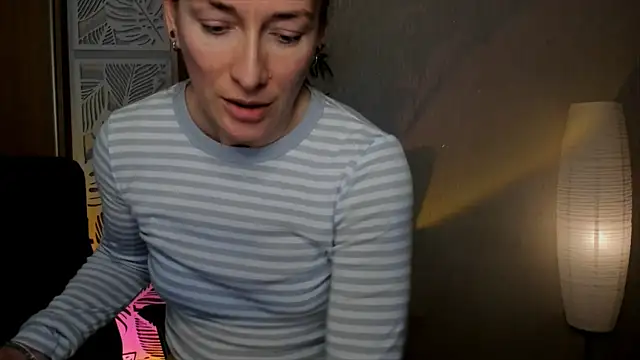 RebeccaMartinez's Live XXX Chat