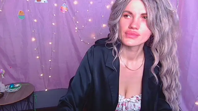 MilaLoona's Live XXX Chat