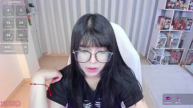 Živý XXX chat misshoneyxxx