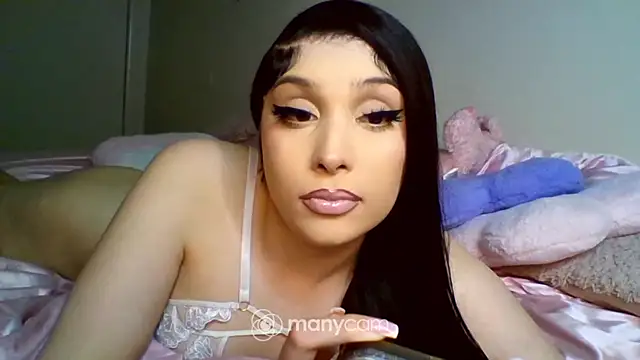 bambibarbi Show in webcam