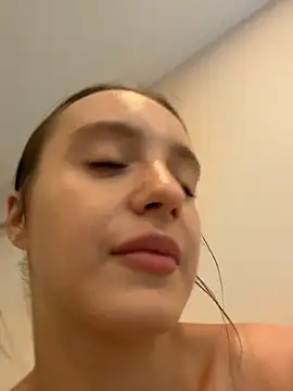 Czat XXX na żywo – MiaTee