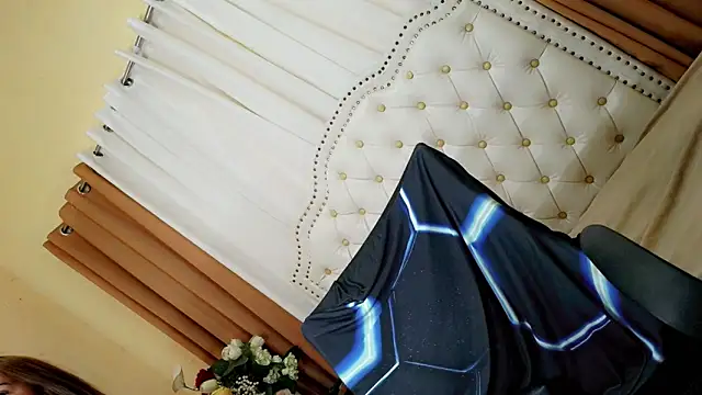 Seductive_sophieのウェブカメラショー