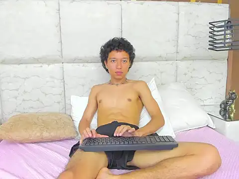 NobaCortez Show in webcam