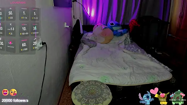 monica__elder Show Webcam